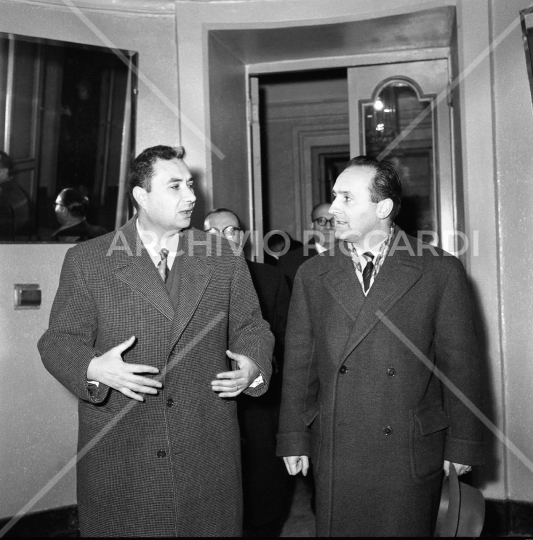 Oscar Luigi Scalfaro - 1957 - Befana Min Giustizia con Aldo Moro - 003