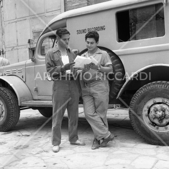 Pier Paolo Pasolini - 1960 -set de Il gobbo - 007