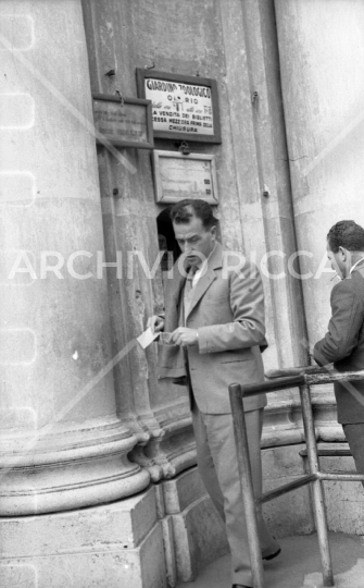 Pietro Ingrao con il figlio allo zoo 1961 4