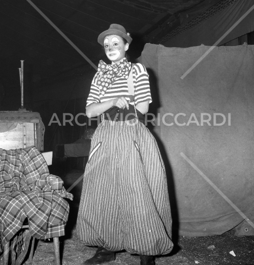 Raffaella Carrà - 1964 - vestita da Clown- 103