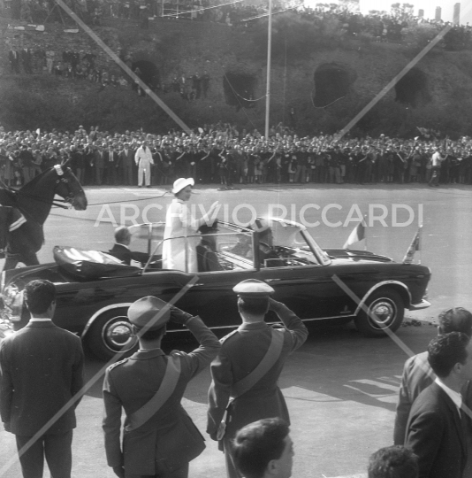 Regina Elisabetta d Inghilterra a Roma - 1961-165