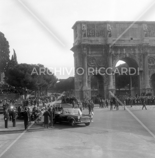 Regina Elisabetta d Inghilterra a Roma - 1961-167