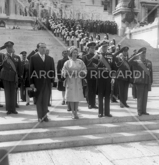 Regina Elisabetta d Inghilterra a Roma - 1961-190