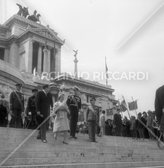 Regina Elisabetta d Inghilterra a Roma - 1961-196