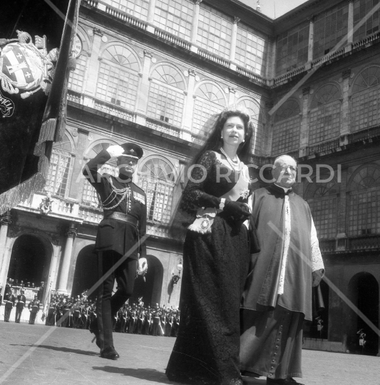 Regina Elisabetta d Inghilterra a Roma - 1961-217