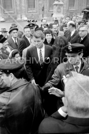Robert Kennedy - 1962 - 048