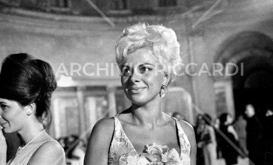 Sandra Milo - 1965 -  al Premio Strega  - 103