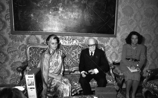 Sandro Pertini - 1981 - con Indira Gandhi - 083