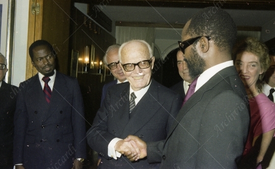 Sandro Pertini - 1981 - con Presidente Rep Mozambico - 044