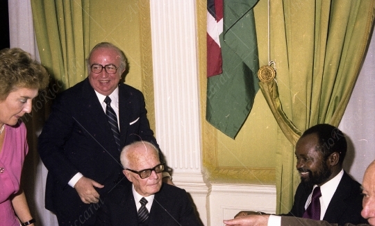 Sandro Pertini - 1981 - con Presidente Rep Mozambico - 051