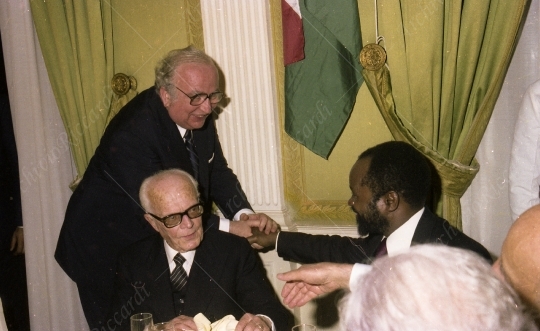Sandro Pertini - 1981 - con Presidente Rep Mozambico - 052