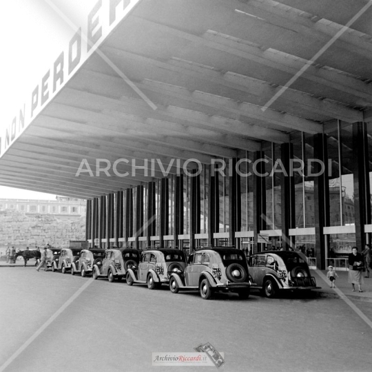 Taxi stazione Termini Roma 1956 Arch-0296-1957 DSC6163