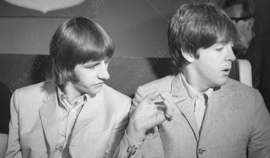 The Beatles - 1964 - 48 - Conferenza Stampa - Ringo Starr - Paul McCartney