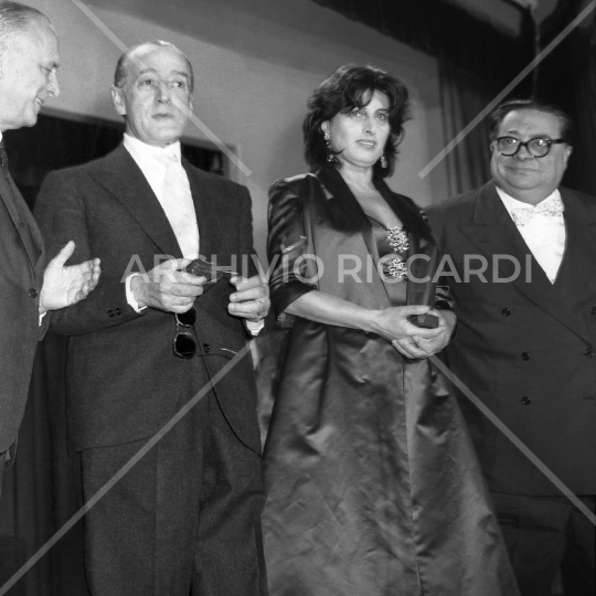 Totò nastri d argento con Anna Magnani-005