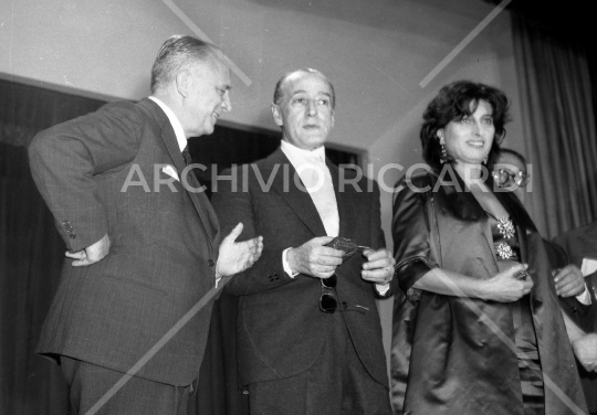 Totò nastri d argento con Anna Magnani-006