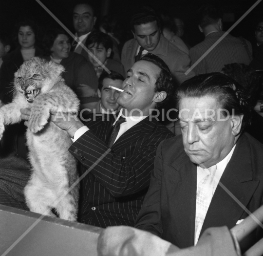 Vittorio Gassman - 1958 - 009 - con Tito Schipa al circo