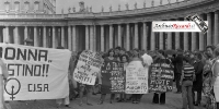 Manifestazione Radicali a Piazza San Pietro per aborto volontario (11)